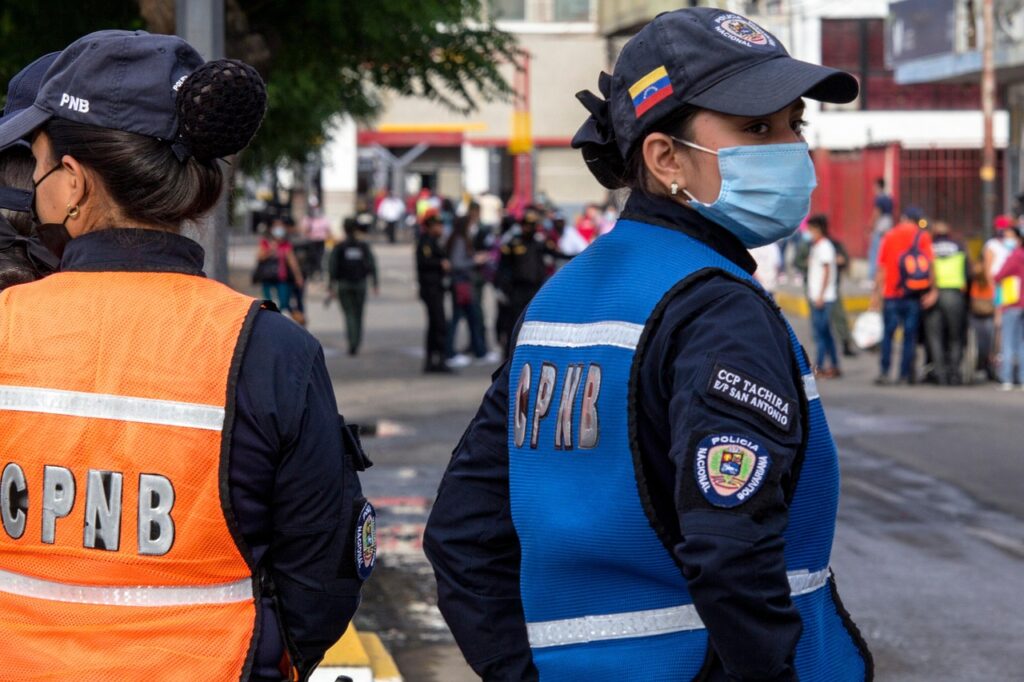 ベネズエラの警察の画像