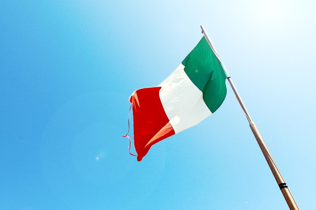 イタリアの国旗の画像
