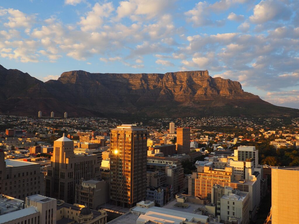 テーブルマウンテン(Table Mountain)の画像
