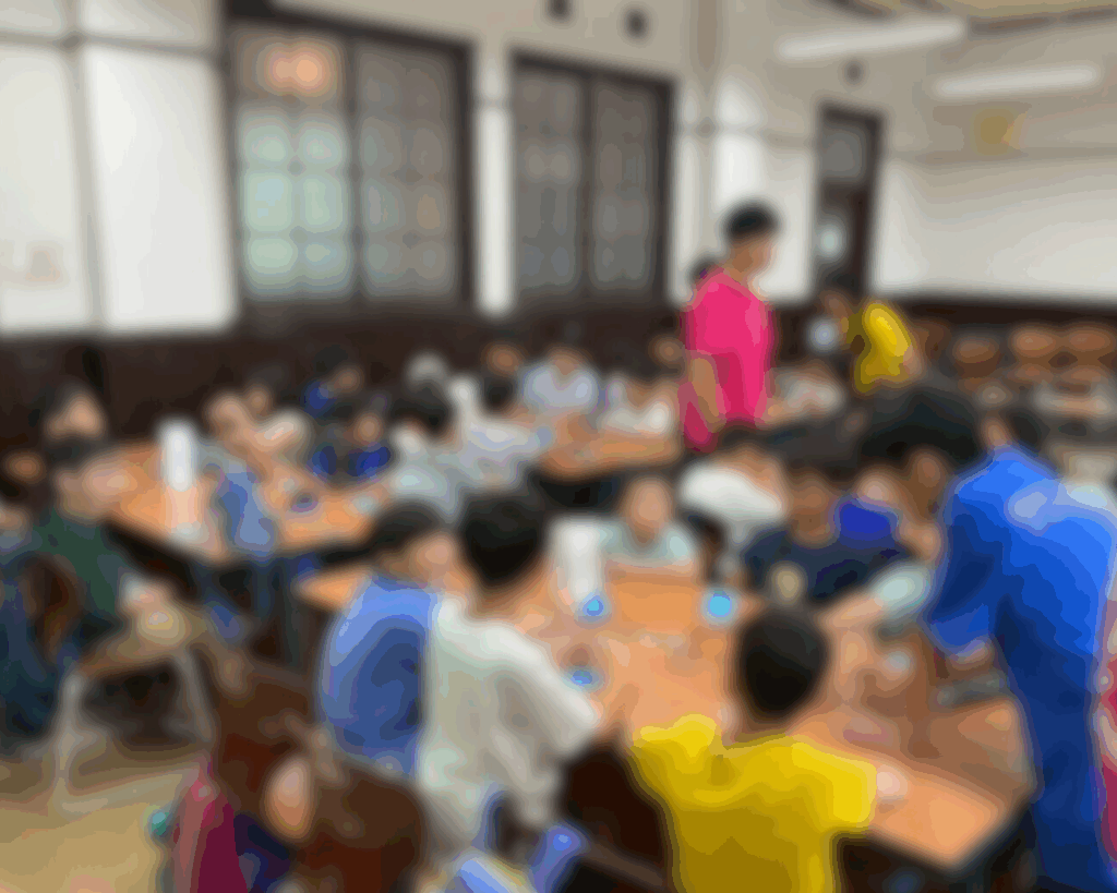 【小学生向け】
ダビンチマスターズ　子ども向けドローン教育
小学生が楽しみながら学べる体験イベント
グループワーク