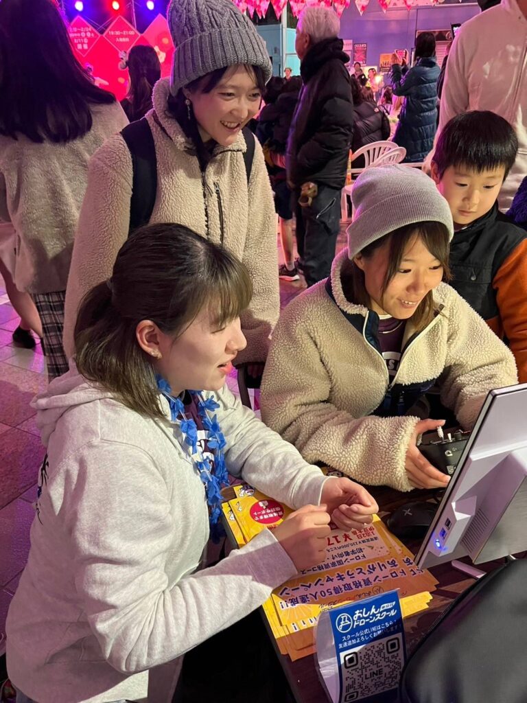 ドローンシミュレーター体験
