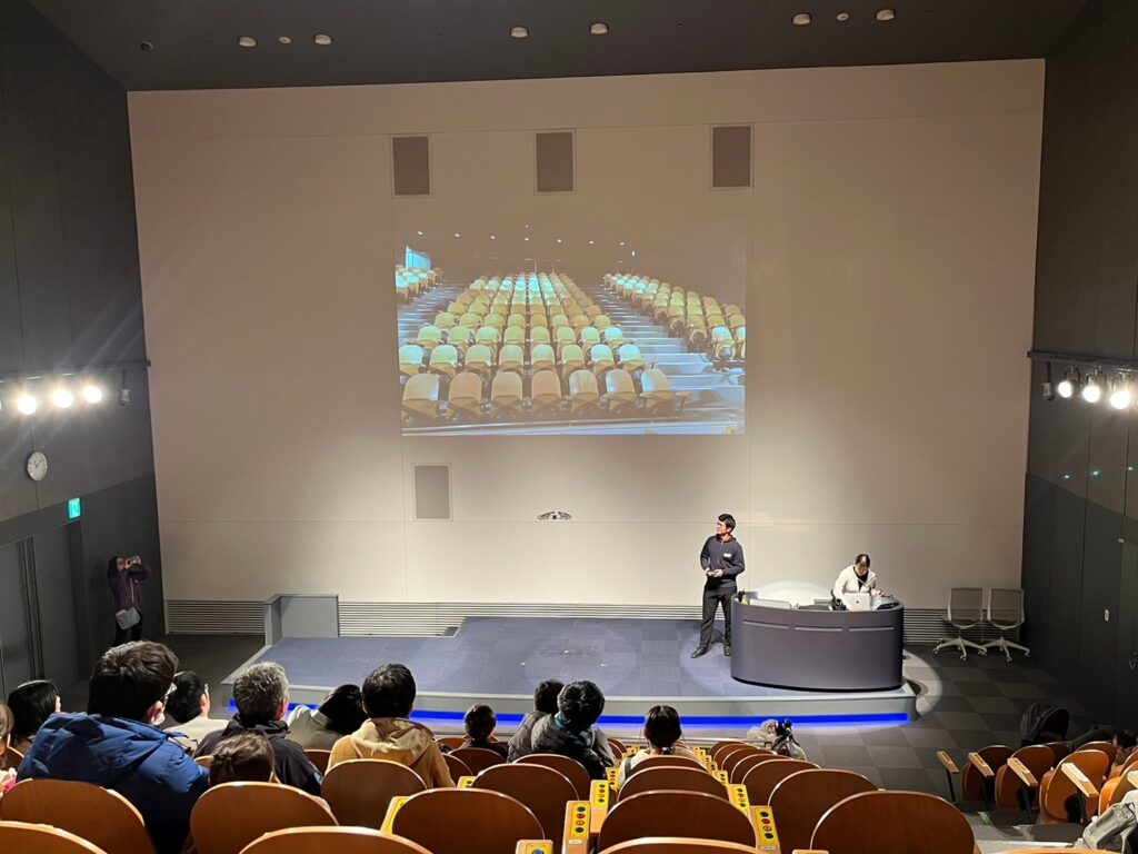 ドローンデモフライト