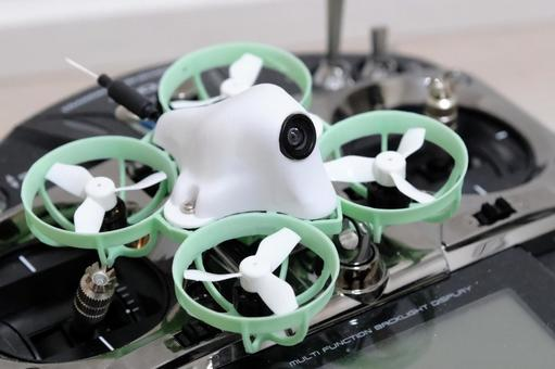 マイクロドローン