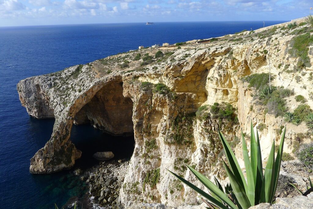 ブルーグロット（Blue Grotto）の画像